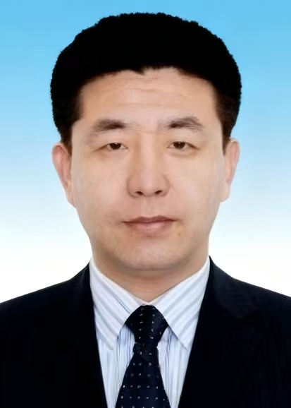 于泽锋  营口市司法局党组成员、政治部主任